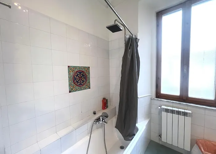 Bilocale Zona Piramide דירה